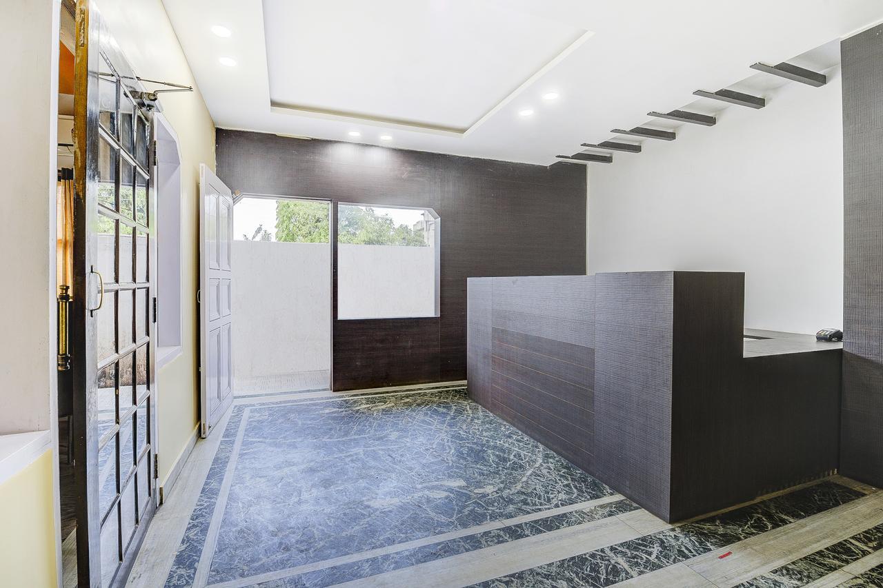 Oyo 13521 Sudhriti Hotel Siliguri Εξωτερικό φωτογραφία
