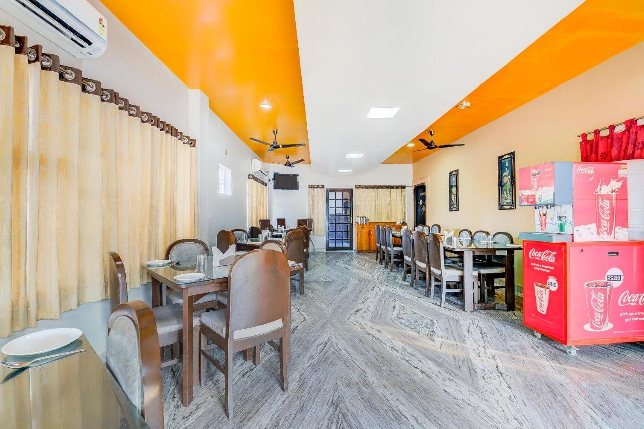 Oyo 13521 Sudhriti Hotel Siliguri Εξωτερικό φωτογραφία