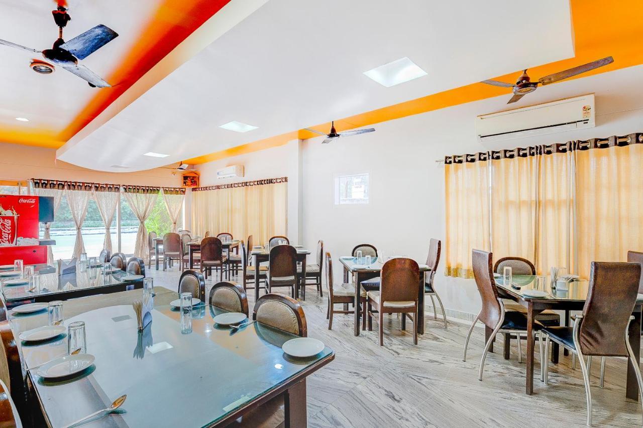 Oyo 13521 Sudhriti Hotel Siliguri Εξωτερικό φωτογραφία